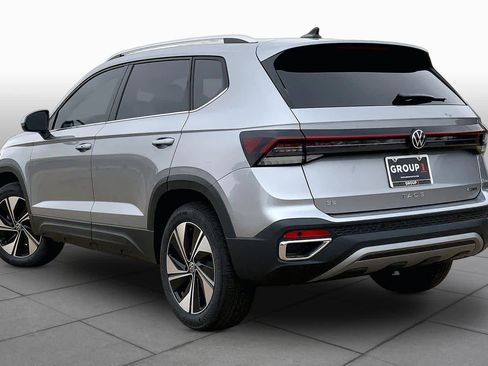 New 2026 Volkswagen Taos SE AWD/4WD image 11
