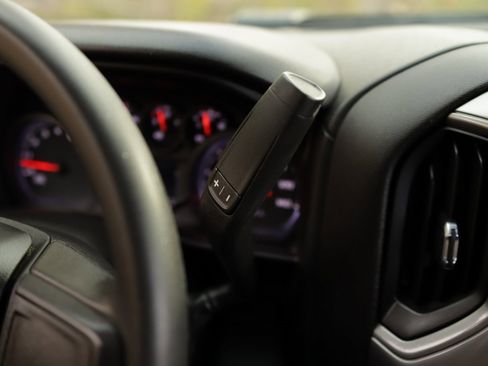 Used 2024 Chevrolet Silverado 2500 Custom w/ Custom Value Package image 19