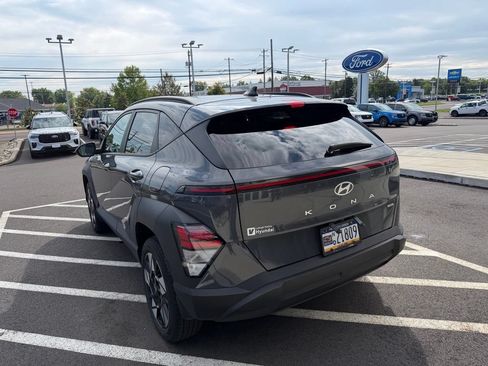Used 2024 Hyundai Kona SEL AWD/4WD image 4