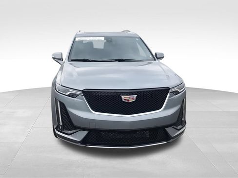 Used 2024 Cadillac XT6 Sport AWD/4WD image 3