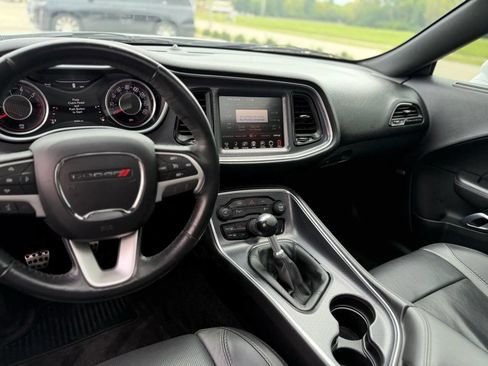 Used 2016 Dodge Challenger R/T Plus image 18