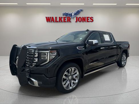Used 2024 GMC Sierra 1500 Denali w/ Denali Reserve Package AWD/4WD image 3