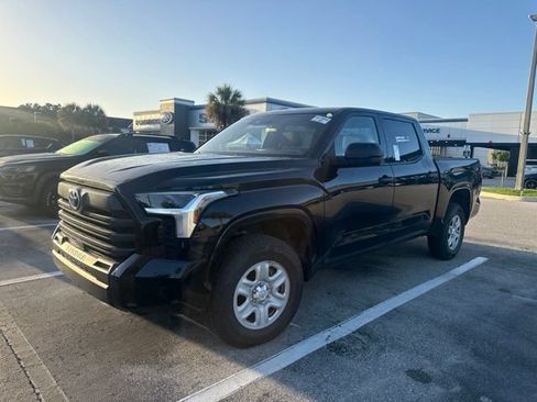 Used 2025 Toyota Tundra SR AWD/4WD image 4