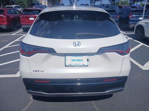 Used 2026 Honda HR-V EX-L image 8