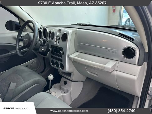 Used 2008 Chrysler PT Cruiser image 32