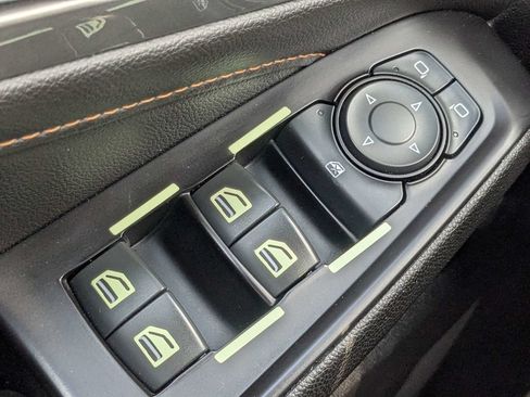 Used 2019 Chevrolet Traverse LS FWD image 26