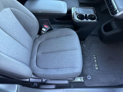 New 2026 Hyundai Ioniq 5 SE image 13