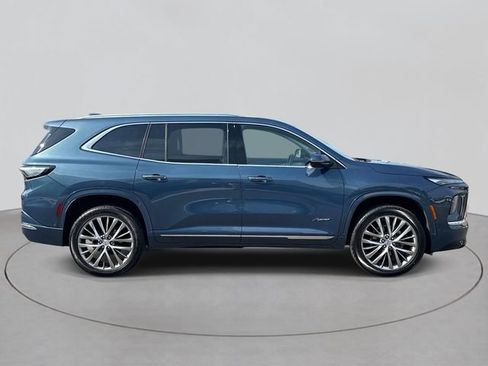 Used 2026 Buick Enclave Avenir w/ Super Cruise Package AWD/4WD image 4