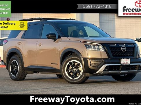 Used 2024 Nissan Pathfinder Rock Creek image 1