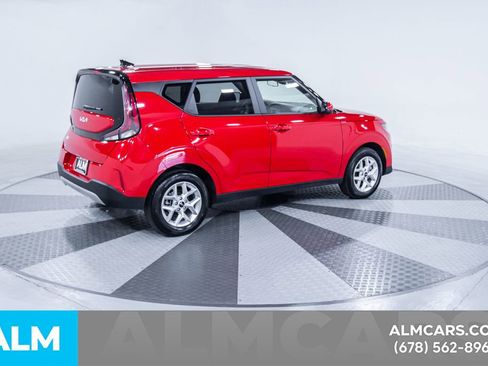 Used 2025 Kia Soul LX w/ LX Technology Package image 10