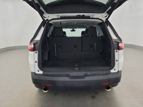 Used 2018 Chevrolet Traverse LT FWD image 29
