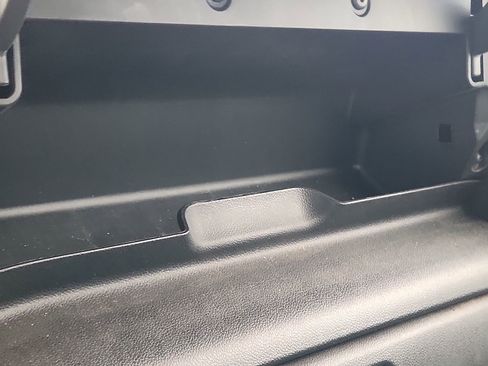 Used 2020 Chevrolet Silverado 1500 LT image 17