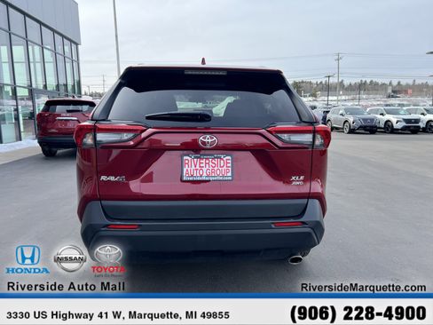 Used 2025 Toyota RAV4 XLE image 7