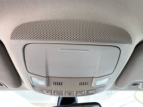 Used 2019 Ford Fusion SE FWD image 28