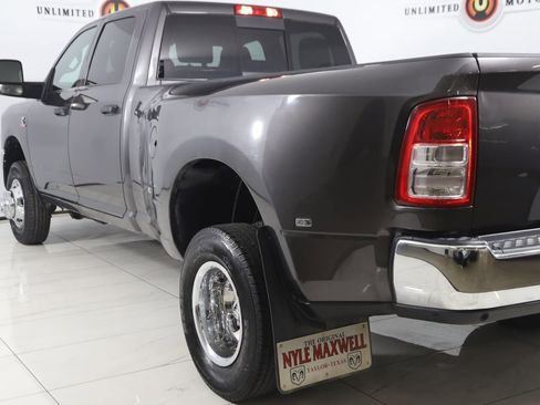 Used 2024 RAM 3500 Tradesman w/ Chrome Appearance Group image 23