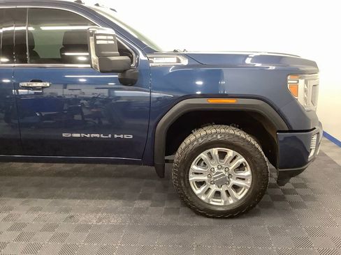 Used 2020 GMC Sierra 2500 Denali w/ Denali Ultimate Package image 25