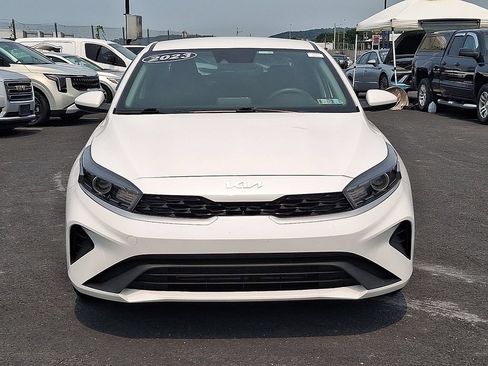 Used 2023 Kia Forte LXS FWD image 2