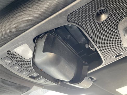 Used 2019 Ford F150 Lariat RWD image 33