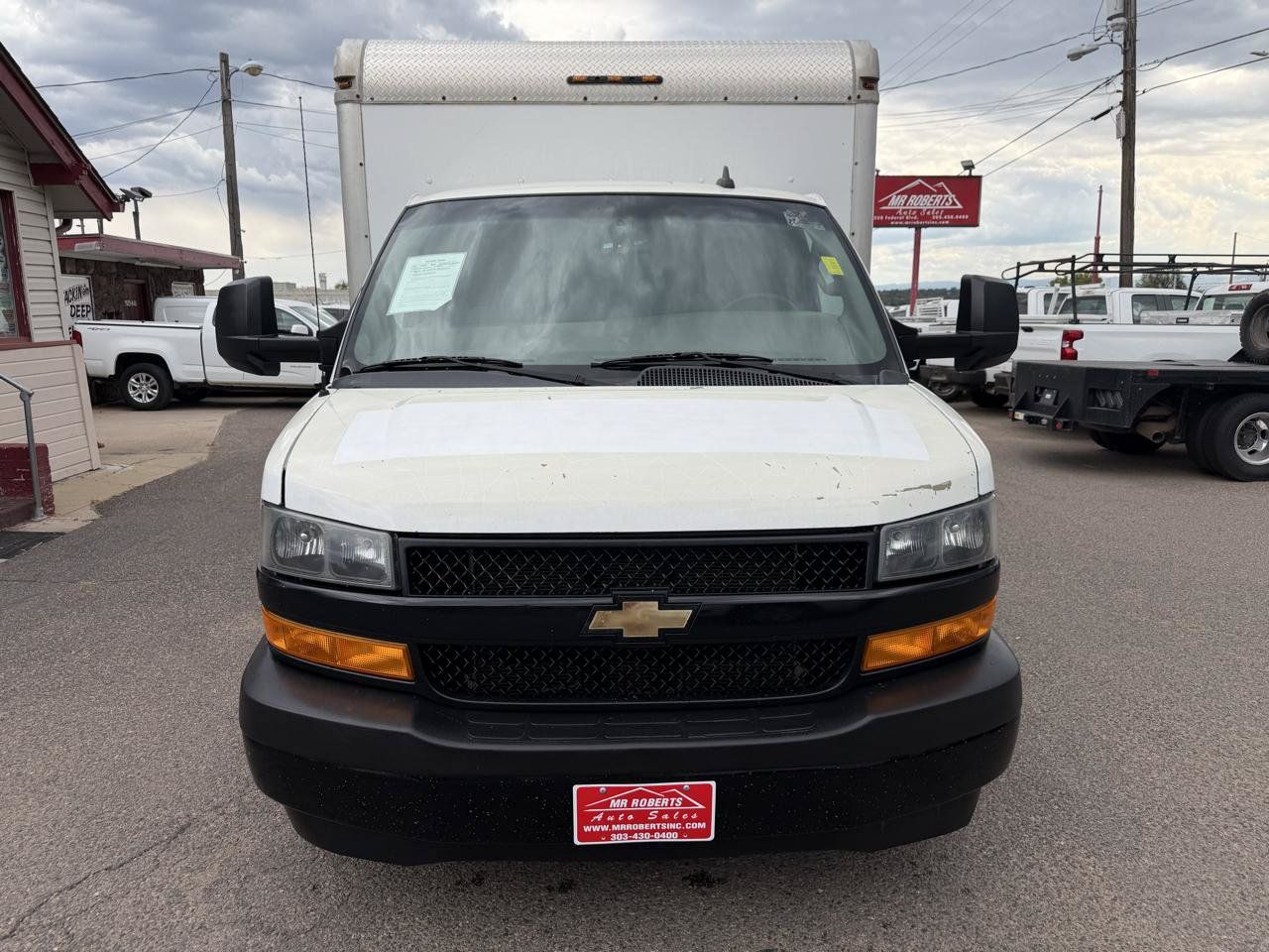 Used 2020 Chevrolet Express 3500 w/ Power Convenience Package RWD image 3