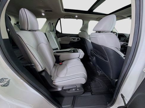 Used 2025 Honda Pilot Elite image 29