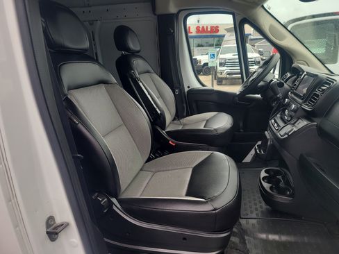 Used 2023 RAM ProMaster 2500 FWD image 19