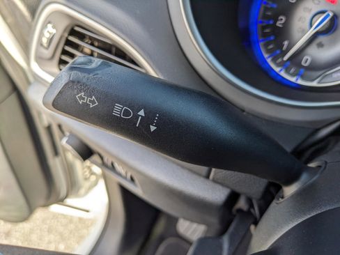 Used 2019 Chrysler Pacifica Touring Plus w/ Advanced Safetytec Group image 27