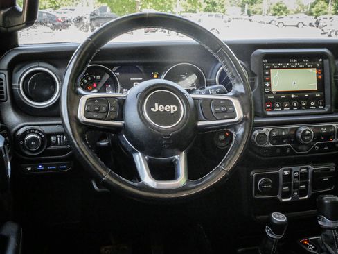 Used 2021 Jeep Wrangler Unlimited Sahara w/ Cold Weather Group AWD/4WD image 6