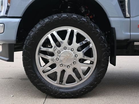 Used 2026 Ford F350 Platinum w/ Platinum Plus Package image 13