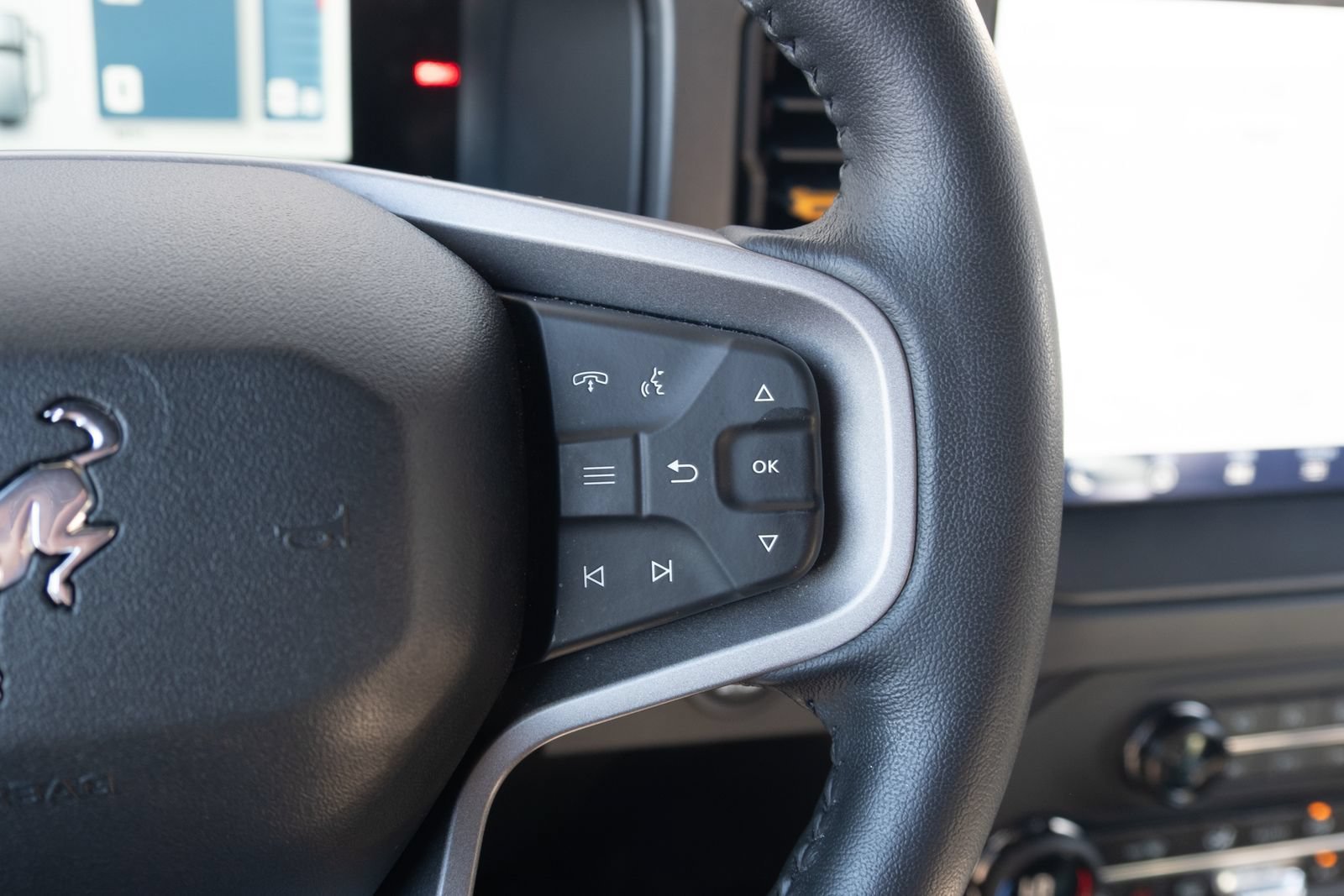 Used 2024 Ford Bronco Badlands AWD/4WD image 9