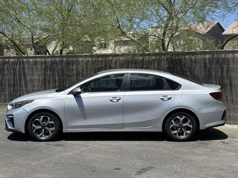 Used 2021 Kia Forte LXS FWD image 5