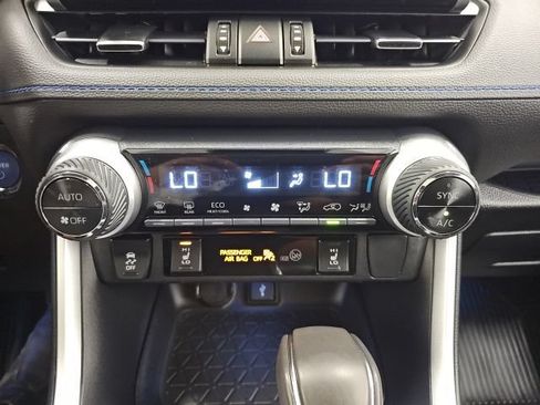 Used 2022 Toyota RAV4 XSE w/ XSE Grade Weather Package AWD/4WD image 24