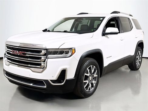 Used 2023 GMC Acadia SLT image 1