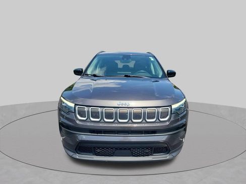 Used 2022 Jeep Compass Latitude w/ Sun and Sound Group AWD/4WD image 17