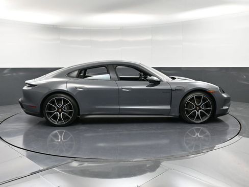 New 2026 Porsche Taycan image 9