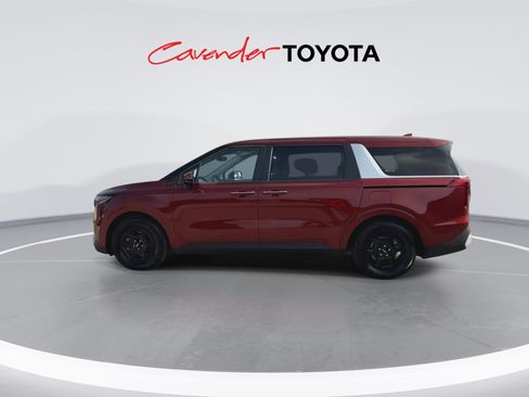 Used 2026 Kia Carnival FWD image 5