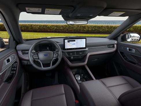 New 2026 Ford Explorer Platinum w/ LUX Leather Package image 32