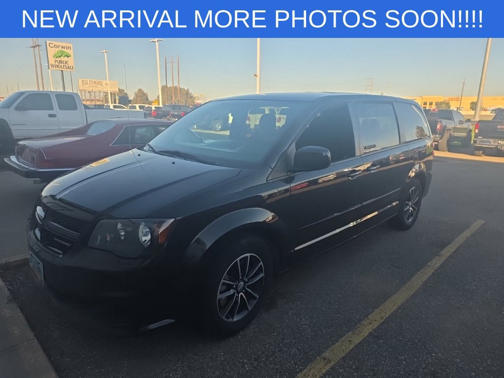 Used 2017 Dodge Grand Caravan SE FWD image 5