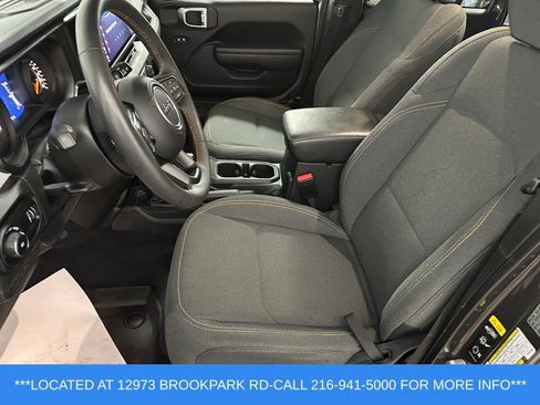 Used 2024 Jeep Wrangler Unlimited Sport AWD/4WD image 9