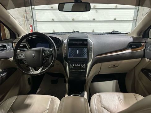 Used 2017 Lincoln MKC Select w/ Select Plus Package image 17