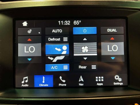 Used 2018 Ford Explorer Limited image 38