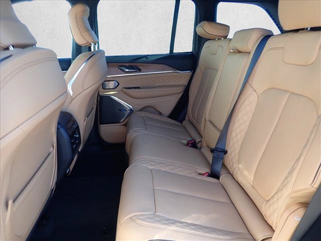 New 2027 Jeep Grand Cherokee Summit AWD/4WD image 10