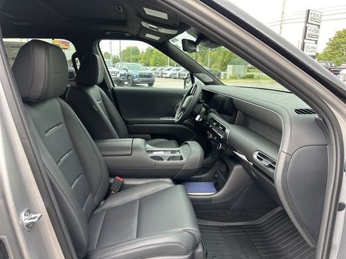 New 2026 Hyundai Palisade Calligraphy FWD image 12
