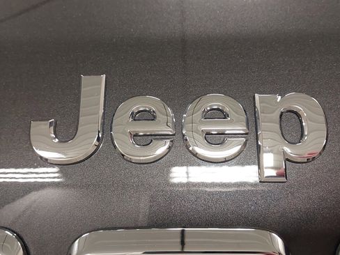 Used 2022 Jeep Cherokee Latitude Lux image 31