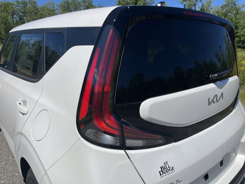 New 2025 Kia Soul LX image 15