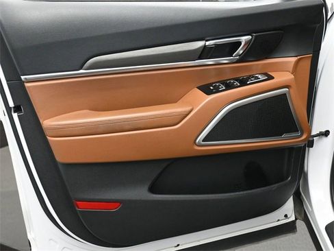 Used 2023 Kia Telluride EX X-Line image 9