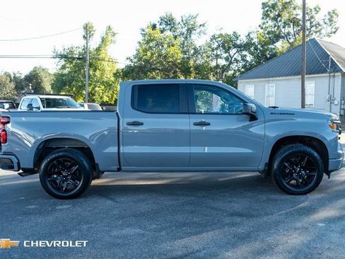 Used 2024 Chevrolet Silverado 1500 Custom w/ Turbomax Blackout Package image 4