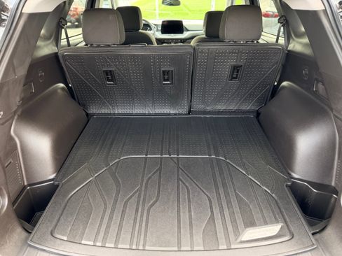 Used 2024 Chevrolet Blazer LT w/ Convenience Package image 9