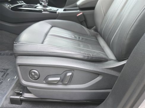 Used 2023 Audi Q5 2.0T Premium w/ Convenience Package image 27