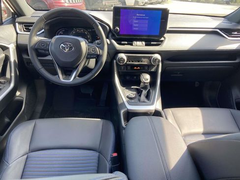 Used 2025 Toyota RAV4 XSE image 12