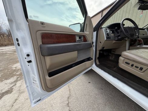 Used 2010 Ford F150 Lariat image 25